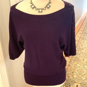 🔥SALE🔥NWOT Lovely deep lavender short sleeve top by U S sweaters. Size small